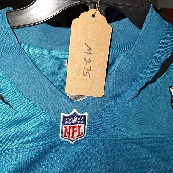 A ProLine Official NFL Jacksonville Jaguars #16 Lawrence Jersey In A Medium. NWT - Picture 11 of 11